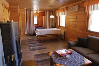 Дома для отпуска Matkailumaja Heikkala Cottages Рука Коттедж с 1 спальней и сауной-10